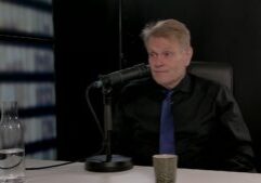 S01E07_Til_Hlitar-Still_1.2.3