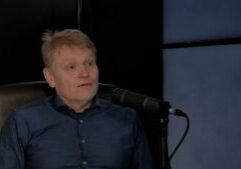 S01E10-Still_1.2.2