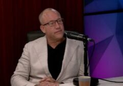 S01E55-Spjallid-PierreKory-Still_1.5.1