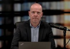 S02E01-arnarthor-stilla_1.1.1