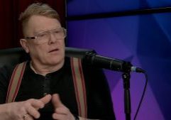 S02E28-Spjallid-JonGnarr-Still2_1.21.1