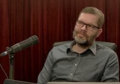 S03E03-arnarthor-stilla_1.1.1