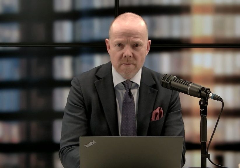 S03E07-arnarthor-stilla_1.2.1