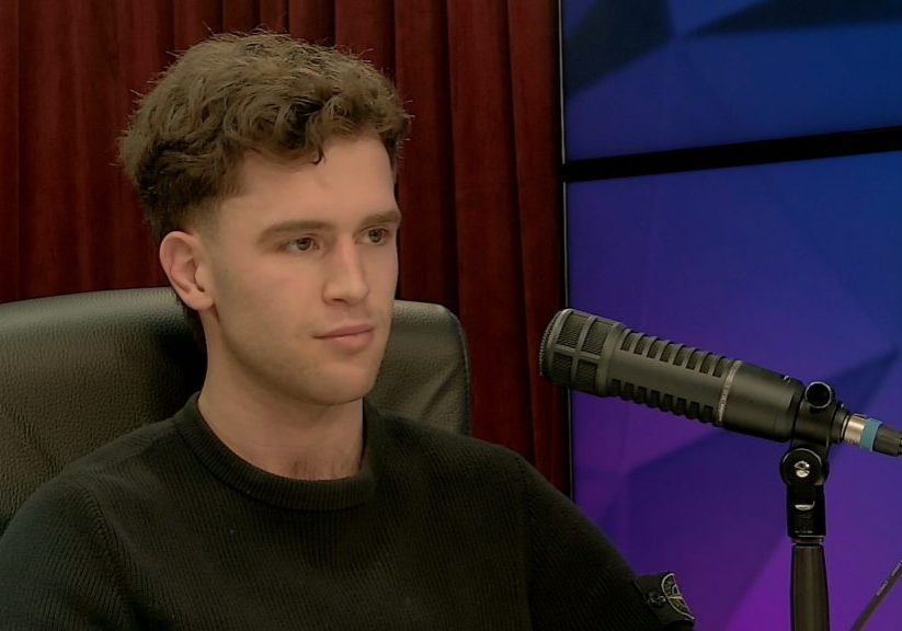 S04E18-Spjallid-EminKadri-Still1_1.1.1